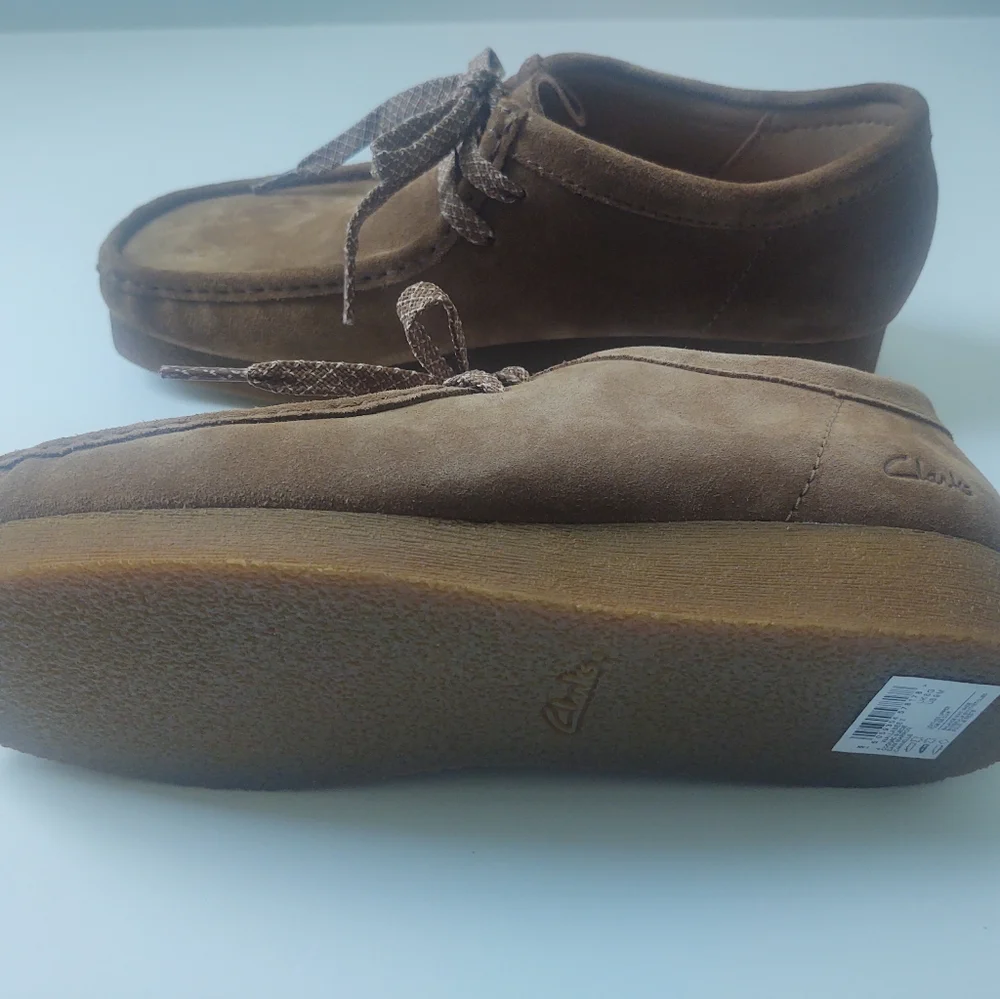 🎁Clarks Wallabee 2 Cognac Suede - Style # 26158277 - Size US 9M